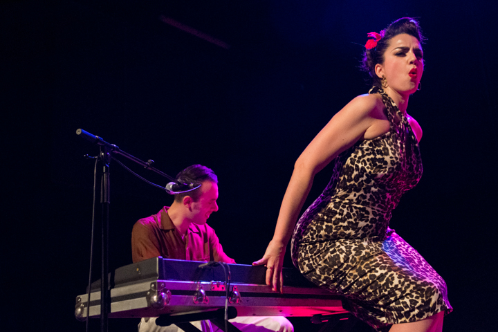 Radio Modern - Howlin’ Lou and His Whip Lovers @ De Warande, picture 45, photographed by Erwin Evrard - FrontView Magazine