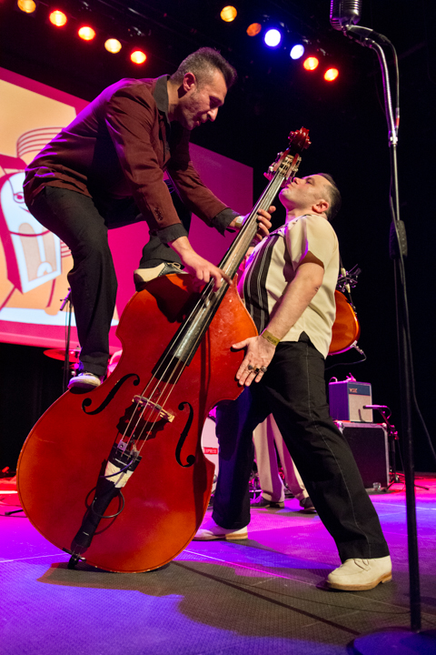 Radio Modern - Howlin’ Lou and His Whip Lovers @ De Warande, picture 48, photographed by Erwin Evrard - FrontView Magazine