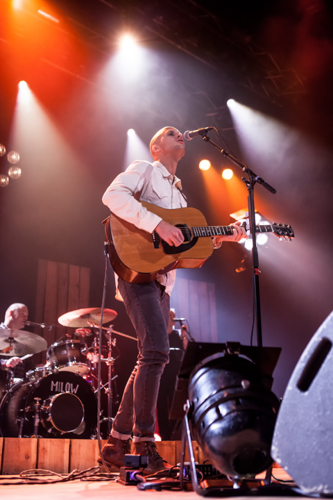 Milow @ 013, foto 2, foto's door Dorien Goetschalckx - FrontView Magazine