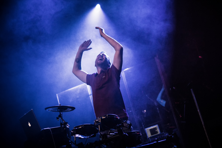Merdan Taplak @ Ancienne Belgique, picture 3, photographed by Dorien Goetschalckx - FrontView Magazine