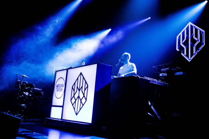Merdan Taplak @ Ancienne Belgique, picture 4, photographed by Dorien Goetschalckx - FrontView Magazine