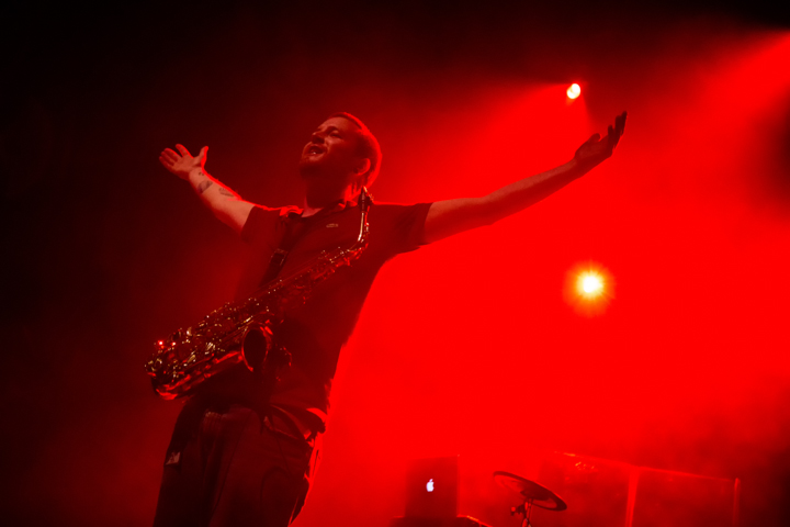 Merdan Taplak @ Ancienne Belgique, picture 13, photographed by Dorien Goetschalckx - FrontView Magazine