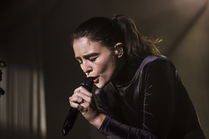 Jessie Ware @ Ancienne Belgique, foto 14, foto's door Geert Pieters - FrontView Magazine