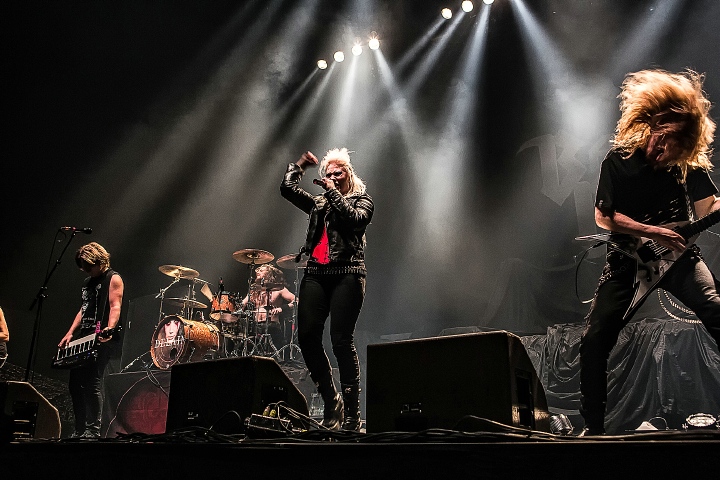 Battle Beast @ Lotto Arena, foto 9, foto's door Edwin Houdevelt - FrontView Magazine