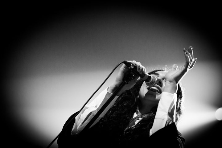 Intergalactic Lovers @ AB, picture 5, photographed by Freya Goossens - FrontView Magazine