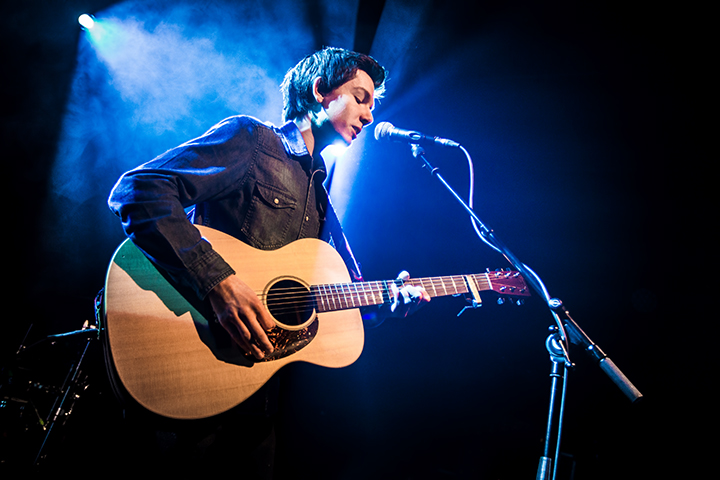Milo Meskens @ Ancienne Belgique, picture 1, photographed by Elke Briers - FrontView Magazine