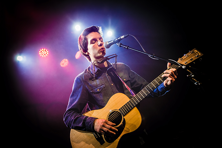 Milo Meskens @ Ancienne Belgique, picture 5, photographed by Elke Briers - FrontView Magazine