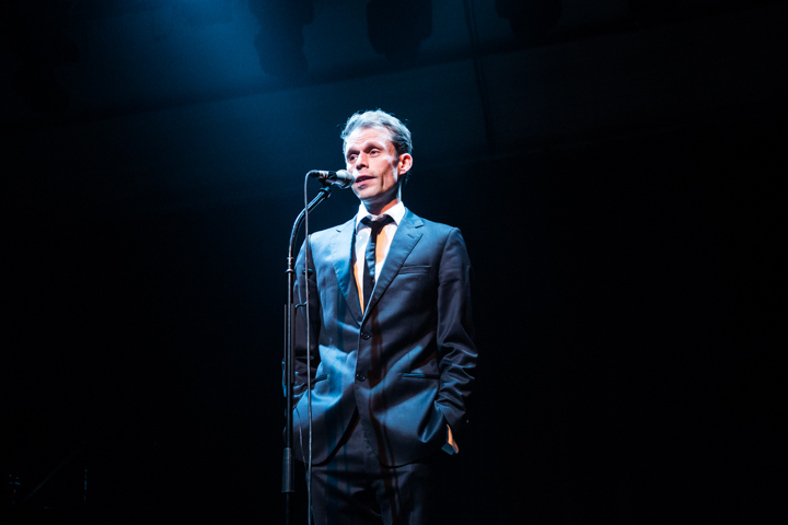 Hommage à Brel @ De Casino St.-Niklaas, picture 1, photographed by Guy Danneels - FrontView Magazine