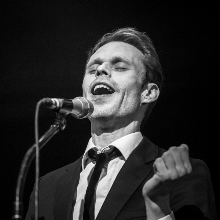 Hommage à Brel @ De Casino St.-Niklaas, picture 3, photographed by Guy Danneels - FrontView Magazine