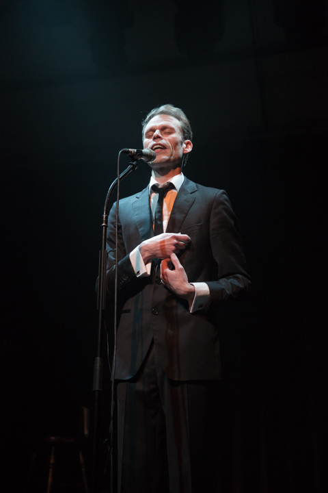 Hommage à Brel @ De Casino St.-Niklaas, picture 4, photographed by Guy Danneels - FrontView Magazine