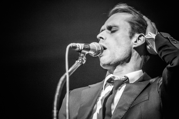 Hommage à Brel @ De Casino St.-Niklaas, picture 11, photographed by Guy Danneels - FrontView Magazine