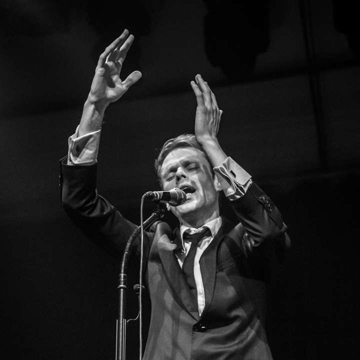 Hommage à Brel @ De Casino St.-Niklaas, picture 32, photographed by Guy Danneels - FrontView Magazine