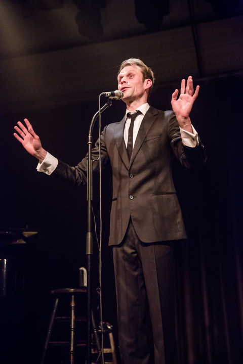 Hommage à Brel @ De Casino St.-Niklaas, picture 36, photographed by Guy Danneels - FrontView Magazine