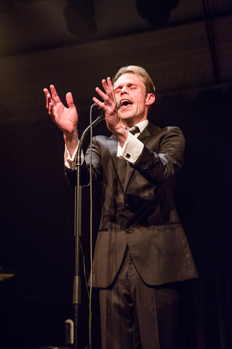 Hommage à Brel @ De Casino St.-Niklaas, picture 38, photographed by Guy Danneels - FrontView Magazine