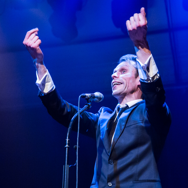 Hommage à Brel @ De Casino St.-Niklaas, picture 48, photographed by Guy Danneels - FrontView Magazine