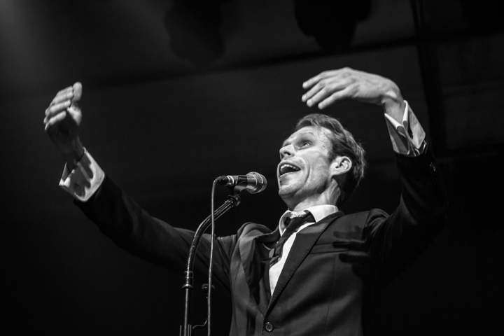 Hommage à Brel @ De Casino St.-Niklaas, picture 52, photographed by Guy Danneels - FrontView Magazine