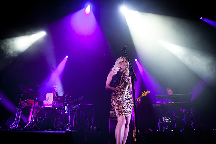 Candy Dulfer @ Het Depot, picture 1, photographed by Kristof Hayen - FrontView Magazine