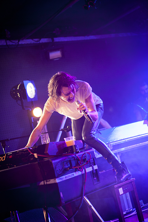 Jett Rebel @ Trix Club, foto 6, foto's door Kristof Hayen - FrontView Magazine