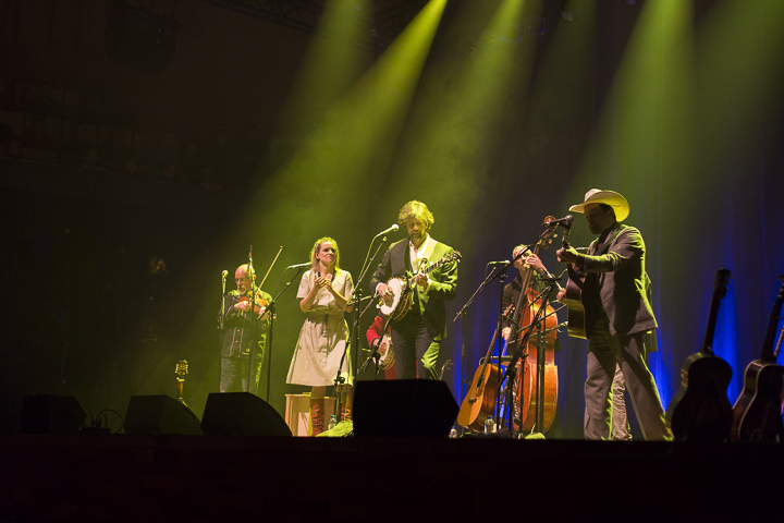 The Broken Circle Breakdown Bluegrass Band @ Muziekgebouw Frits Philips (Eindhoven), picture 5, photographed by Andy Immens - FrontView Magazine