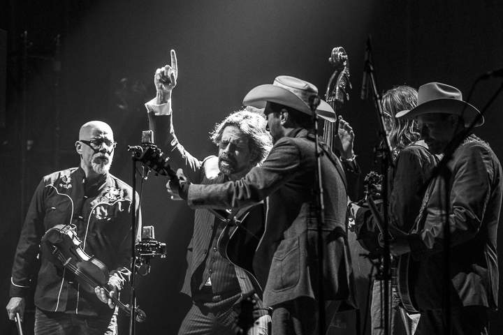 The Broken Circle Breakdown Bluegrass Band @ Muziekgebouw Frits Philips (Eindhoven), picture 25, photographed by Andy Immens - FrontView Magazine