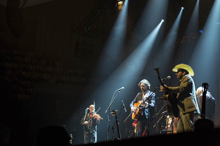 The Broken Circle Breakdown Bluegrass Band @ Muziekgebouw Frits Philips (Eindhoven), picture 30, photographed by Andy Immens - FrontView Magazine