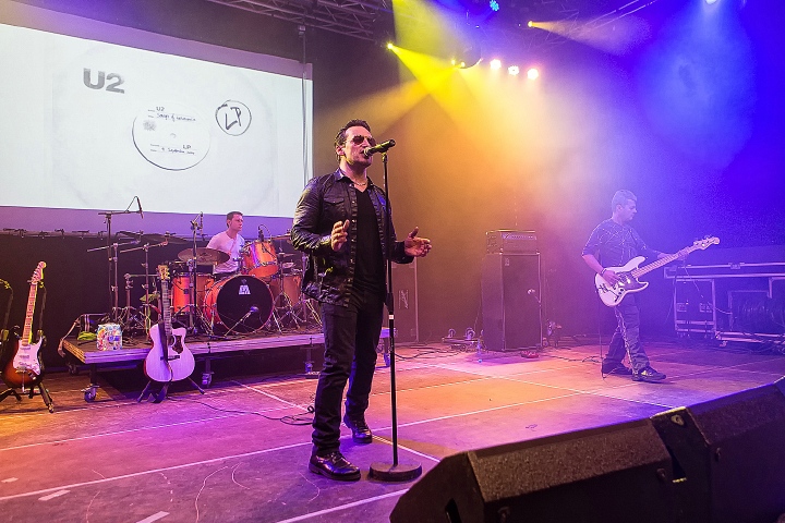 Zen Garden (U2 tribute) @ Masters @ Rock Indoor, picture 2, photographed by Edwin Houdevelt - FrontView Magazine