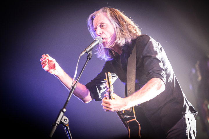 The Scabs @ Ethias Theater Hasselt, picture 21, photographed by Freya Goossens - FrontView Magazine