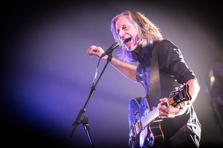 The Scabs @ Ethias Theater Hasselt, picture 24, photographed by Freya Goossens - FrontView Magazine