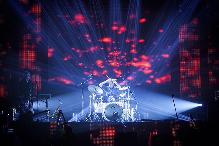 Will Tura & Christoff @ Ethias Theater, picture 14, photographed by FrontView Magazine