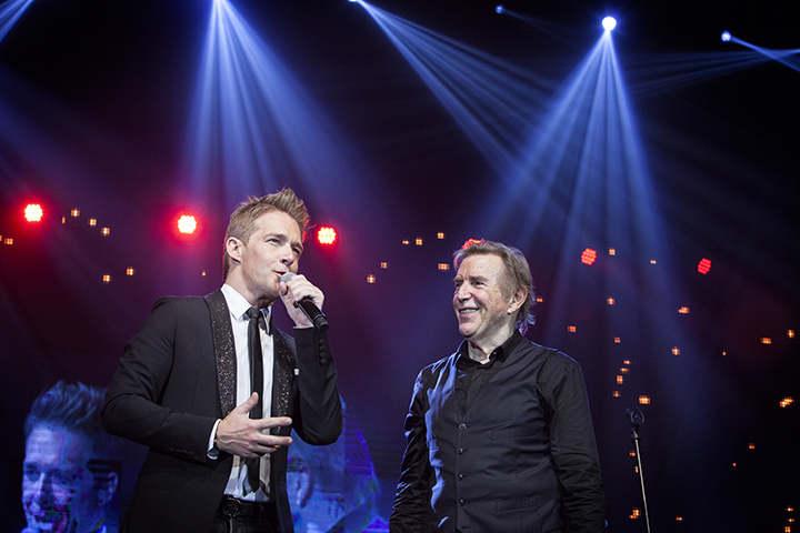 Will Tura & Christoff @ Ethias Theater, picture 16, photographed by FrontView Magazine