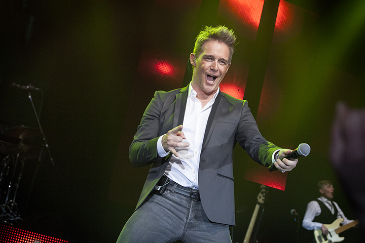 Christoff & Will Tura @ Ethias Theater, picture 1, photographed by Kristof Hayen - FrontView Magazine