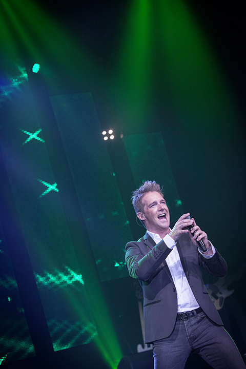 Christoff & Will Tura @ Ethias Theater, picture 3, photographed by Kristof Hayen - FrontView Magazine