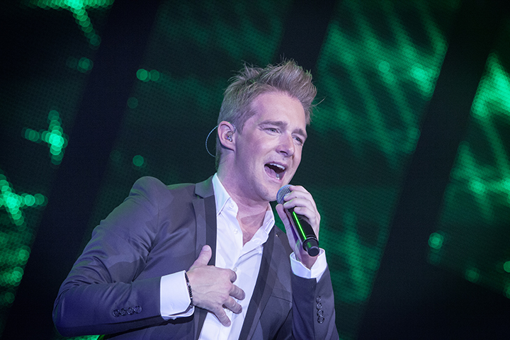 Christoff & Will Tura @ Ethias Theater, picture 4, photographed by Kristof Hayen - FrontView Magazine