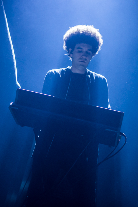 Kwabs @ Vorst Nationaal, picture 5, photographed by Dorien Goetschalckx - FrontView Magazine