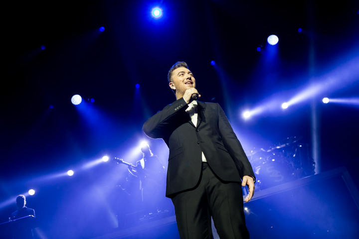 Sam Smith @ Vorst Nationaal, picture 2, photographed by Dorien Goetschalckx - FrontView Magazine