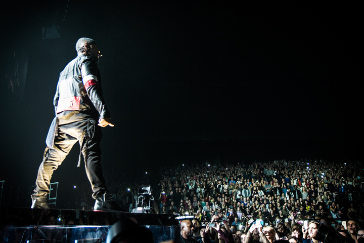 Usher UR Experience Tour, picture 12, photographed by Tom Stessens - FrontView Magazine