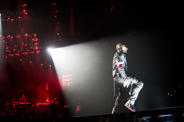 Usher UR Experience Tour, picture 15, photographed by Tom Stessens - FrontView Magazine