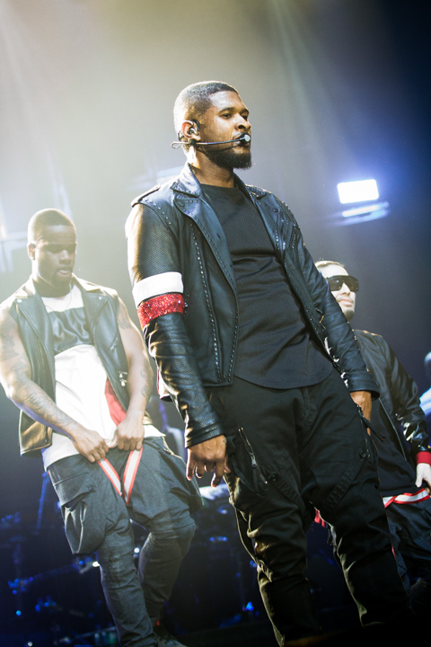 Usher UR Experience Tour, picture 24, photographed by Tom Stessens - FrontView Magazine