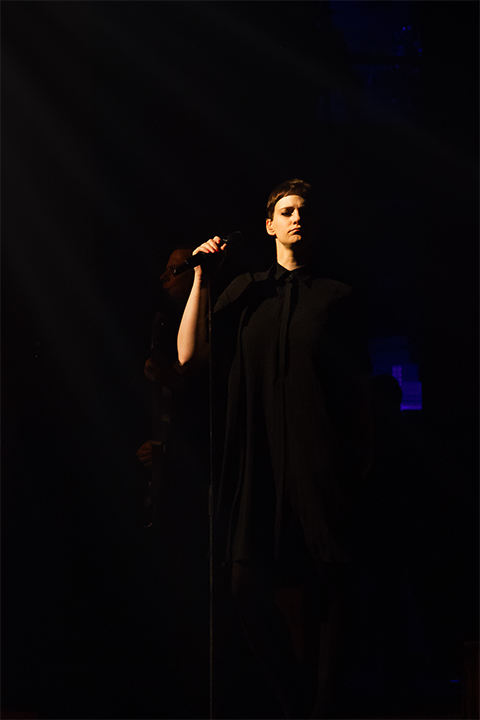 Hooverphonic @ De Roma, foto 5, foto's door Denis Van Linden - FrontView Magazine