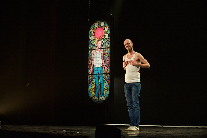 Steven Mahieu Maniak @ CC Merksem, picture 6, photographed by James Van Roosbroeck - FrontView Magazine