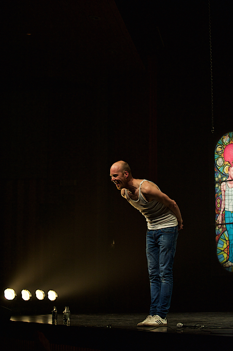 Steven Mahieu Maniak @ CC Merksem, picture 9, photographed by James Van Roosbroeck - FrontView Magazine