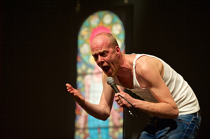 Steven Mahieu Maniak @ CC Merksem, picture 28, photographed by James Van Roosbroeck - FrontView Magazine