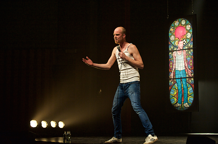 Steven Mahieu Maniak @ CC Merksem, picture 35, photographed by James Van Roosbroeck - FrontView Magazine