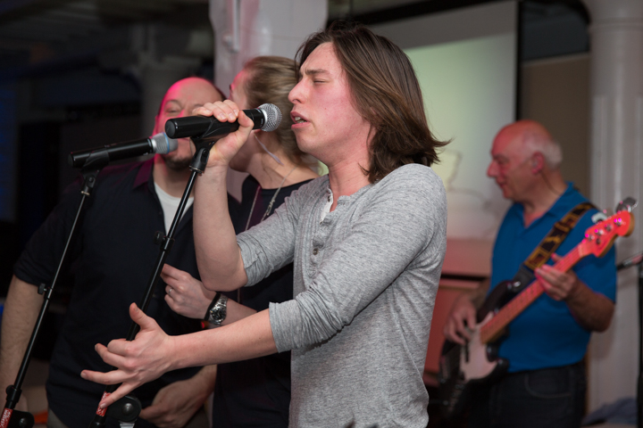 Grand Cru @ Benefiet Feest in Felix Pakhuis, picture 19, photographed by Guy Danneels - FrontView Magazine