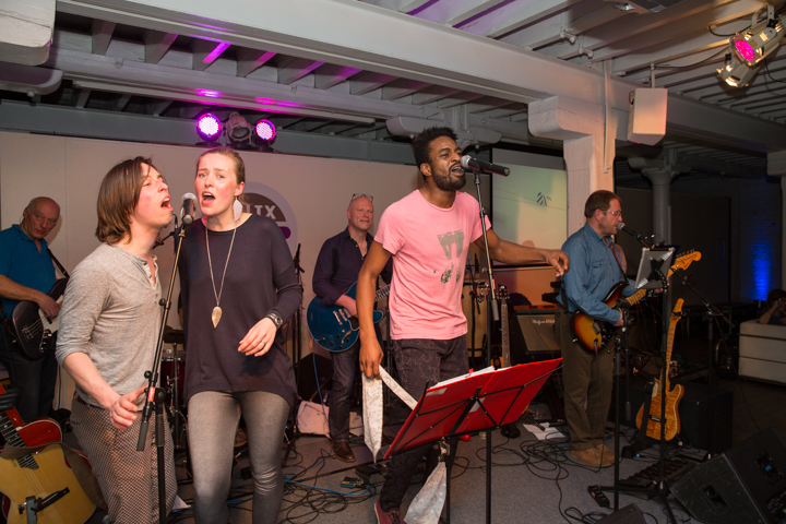 Grand Cru @ Benefiet Feest in Felix Pakhuis, picture 35, photographed by Guy Danneels - FrontView Magazine
