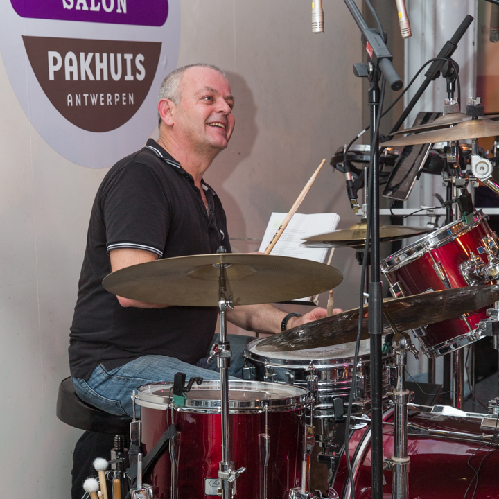 Grand Cru @ Benefiet Feest in Felix Pakhuis, picture 40, photographed by Guy Danneels - FrontView Magazine
