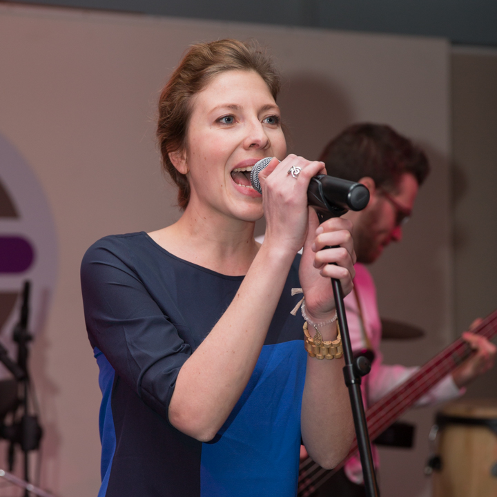 Sgt. Sally @ Benefiet Feest in Felix Pakhuis, picture 6, photographed by Guy Danneels - FrontView Magazine