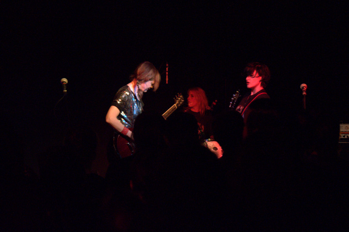 Ex Hex @ TRIX, foto 10, foto's door Bart Baevegems - FrontView Magazine
