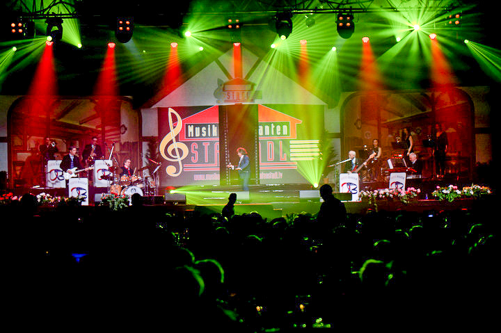 Musikantenstadl @ oktober hallen Wieze, picture 10, photographed by Bart Baevegems - FrontView Magazine