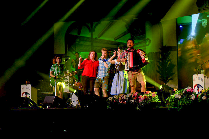Musikantenstadl @ oktober hallen Wieze, picture 46, photographed by Bart Baevegems - FrontView Magazine